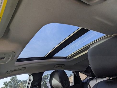 Used 2016 Chevrolet Impala LTZ w/ Enhanced Convenience Package image 20