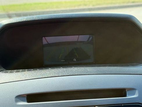 Used 2019 Ford Transit 150 XLT image 25