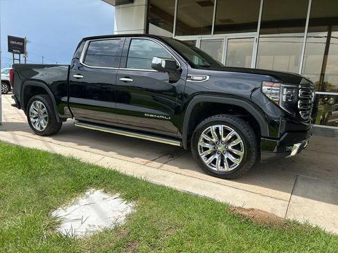 Used 2024 GMC Sierra 1500 Denali w/ Denali Reserve Package AWD/4WD image 2