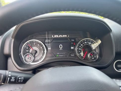 Used 2022 RAM 1500 Big Horn AWD/4WD image 17