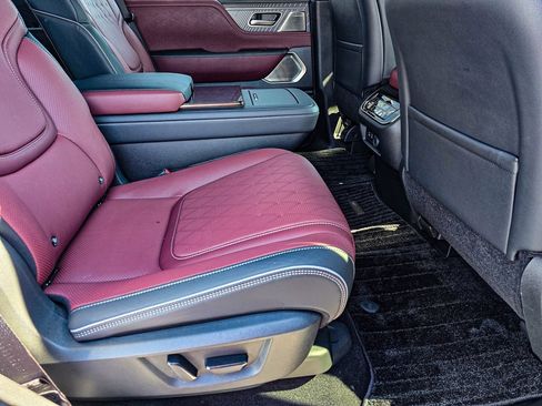 Used 2025 INFINITI QX80 Autograph image 49