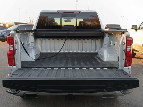 Used 2019 Chevrolet Silverado 1500 LT w/ Texas Edition image 27