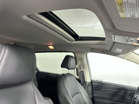 Used 2025 Honda Odyssey EX-L image 19
