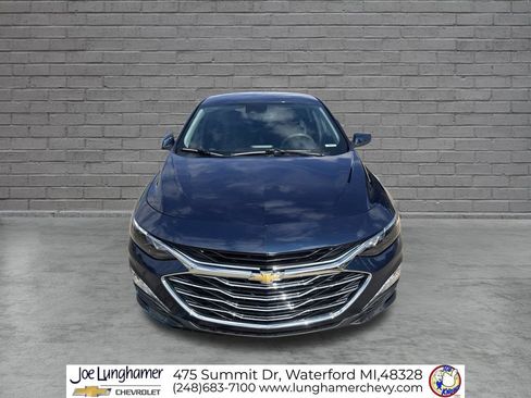 Used 2019 Chevrolet Malibu LT w/ Driver Confidence Package II FWD image 9