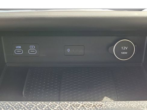 Used 2025 Genesis GV80 3.5T e-SC AWD/4WD image 33