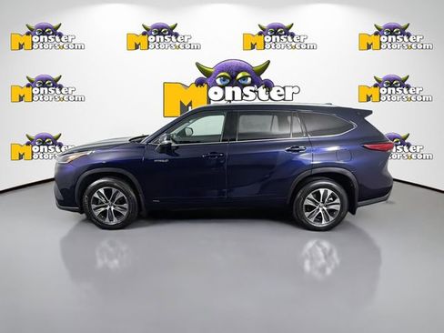 Used 2021 Toyota Highlander XLE image 8