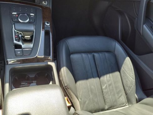 Used 2020 Audi Q5 2.0T Premium image 21