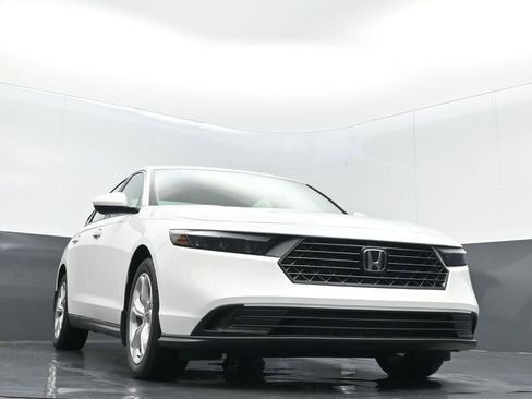 Used 2025 Honda Accord LX image 5