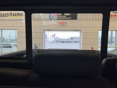 Used 2019 Chevrolet Silverado 1500 RST image 28