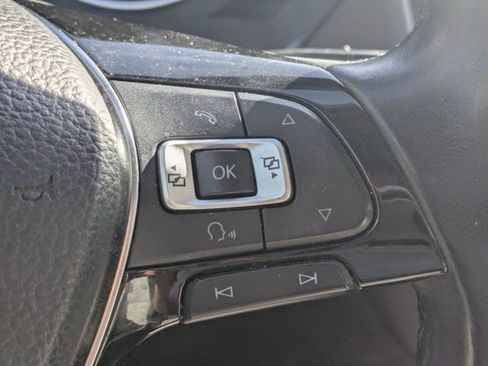 Used 2018 Volkswagen Tiguan SEL image 20