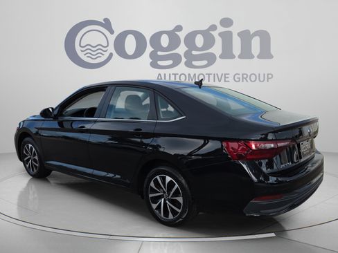 Used 2024 Volkswagen Jetta S FWD image 3