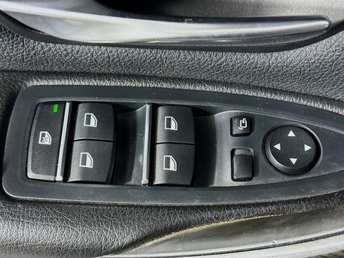 Used 2018 BMW 330i Sedan image 24