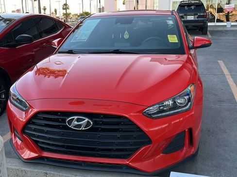 Used 2020 Hyundai Veloster 2.0 image 2
