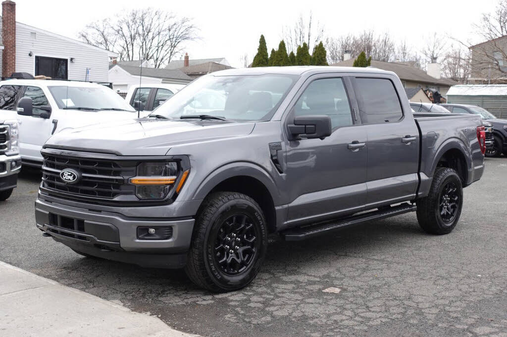 Used 2024 Ford F150 XLT w/ XLT Black Appearance Package AWD/4WD image 2