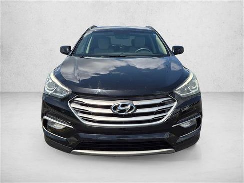 Used 2017 Hyundai Santa Fe Sport FWD image 2