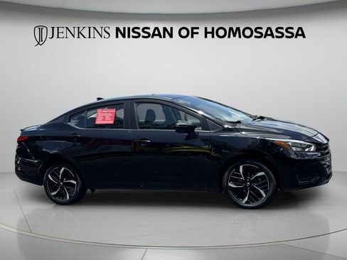 Certified 2024 Nissan Versa SR FWD image 5