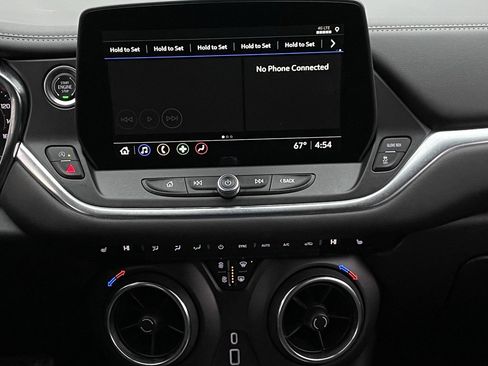 Used 2025 Chevrolet Blazer LT image 17
