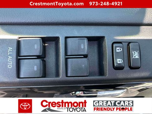 Certified 2018 Toyota 4Runner TRD Off-Road Premium AWD/4WD image 13