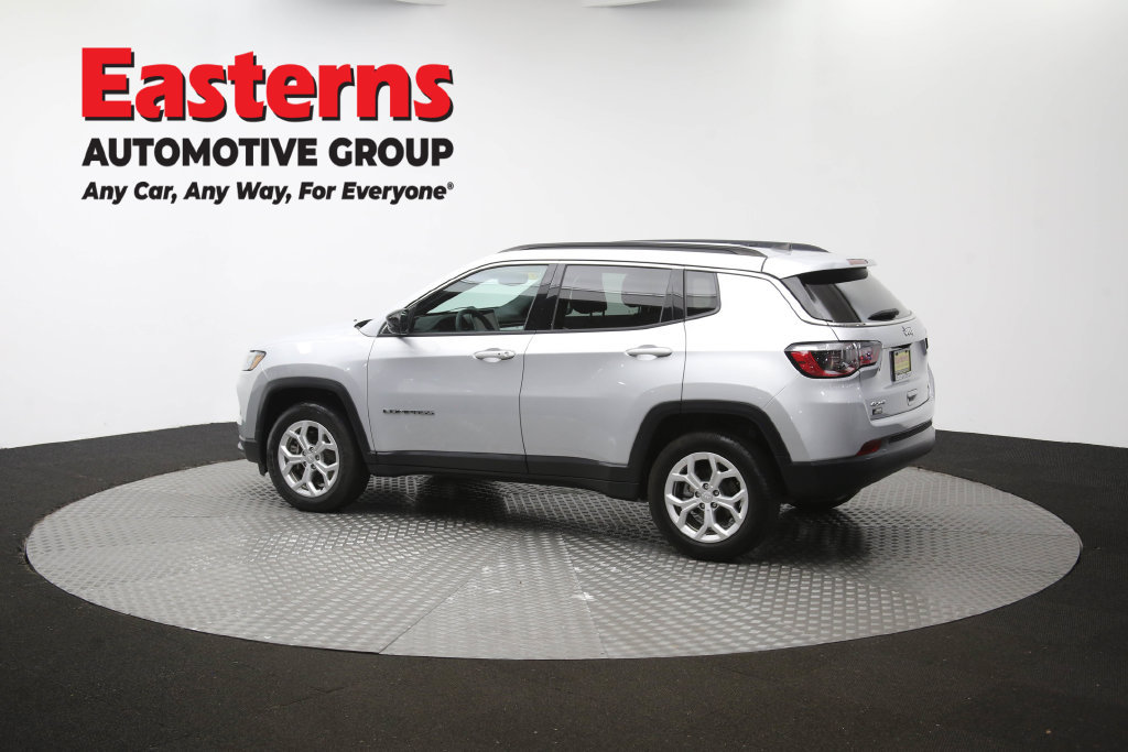 Used 2024 Jeep Compass Latitude AWD/4WD image 63