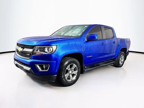 Used 2018 Chevrolet Colorado Z71 AWD/4WD image 3