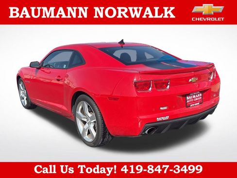 Used 2011 Chevrolet Camaro SS RWD image 3