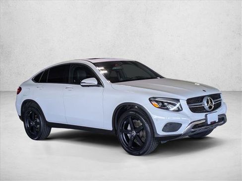 Used 2019 Mercedes-Benz GLC 300 4MATIC Coupe image 3