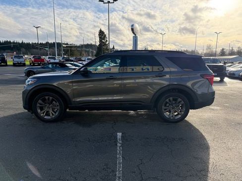 New 2026 Ford Explorer Active w/ Active Comfort Package image 6