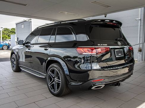 Used 2023 Mercedes-Benz GLS 580 4MATIC image 12