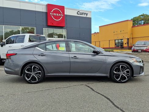 Certified 2025 Nissan Altima 2.5 SR w/ SR Premium Package image 7