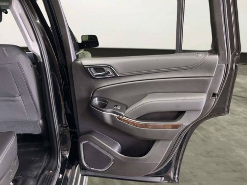 Used 2019 Chevrolet Tahoe 4WD image 18