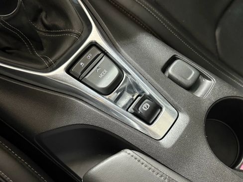 Used 2017 Chevrolet Camaro SS image 29