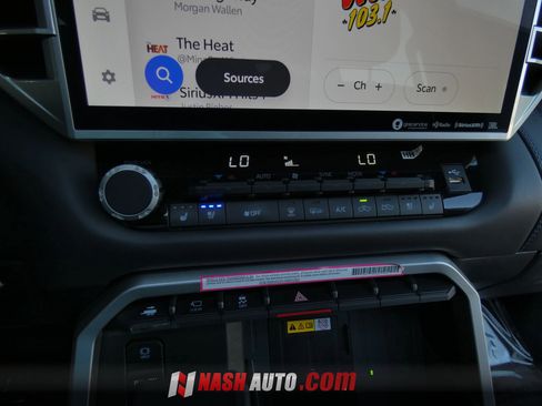 Used 2024 Toyota Tundra Platinum AWD/4WD image 61
