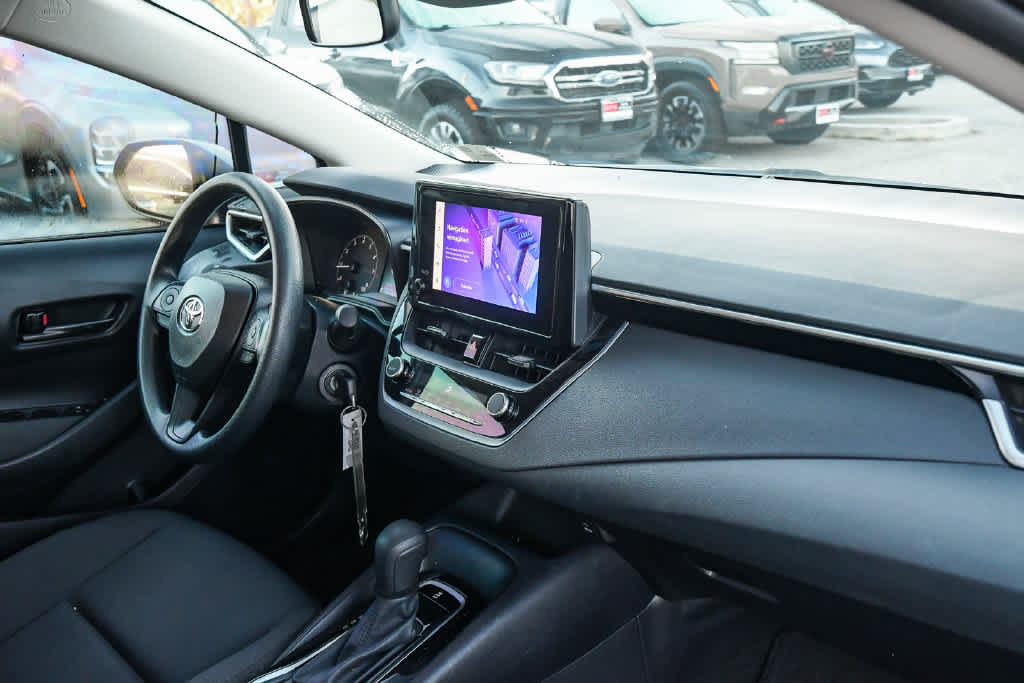 Used 2024 Toyota Corolla LE FWD image 16