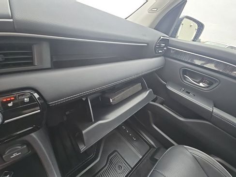 Used 2024 Honda Pilot Elite image 23