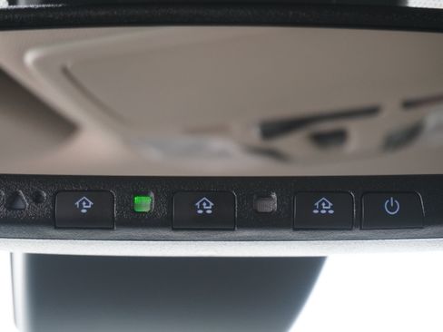 Used 2019 Toyota Sienna XLE FWD image 24