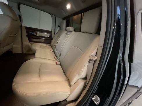 Used 2018 RAM 2500 Laramie w/ Convenience Group AWD/4WD image 21