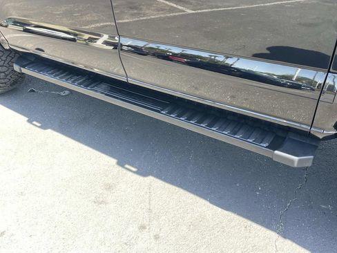 Used 2023 Ford F150 Lariat w/ FX4 Off-Road Package image 7