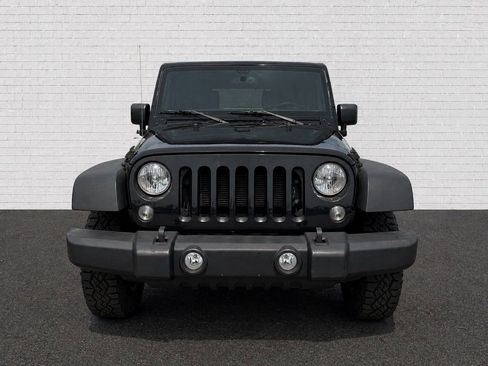 Used 2018 Jeep Wrangler Sport AWD/4WD image 2