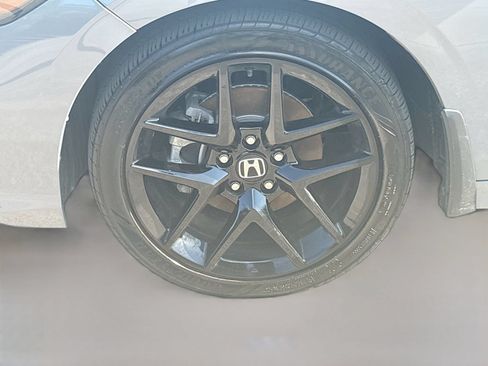 Used 2025 Honda Civic FWD Hybrid Sedan image 29