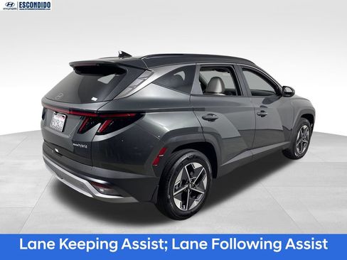 Certified 2025 Hyundai Tucson SEL AWD/4WD image 5