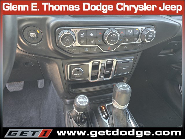 Used 2023 Jeep Wrangler Unlimited Sahara w/ Cold Weather Group AWD/4WD image 20