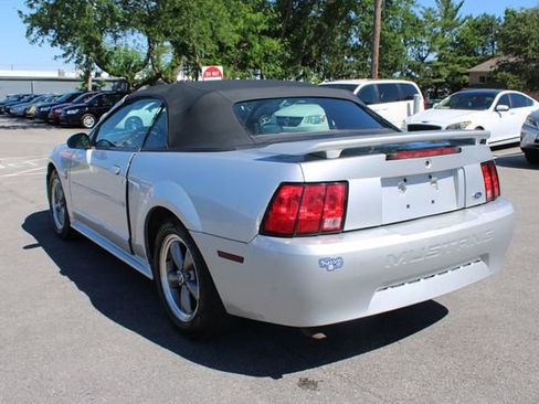 Used 2004 Ford Mustang Convertible RWD image 25
