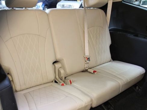 Used 2022 Buick Enclave Avenir w/ Avenir Technology Package AWD/4WD image 16