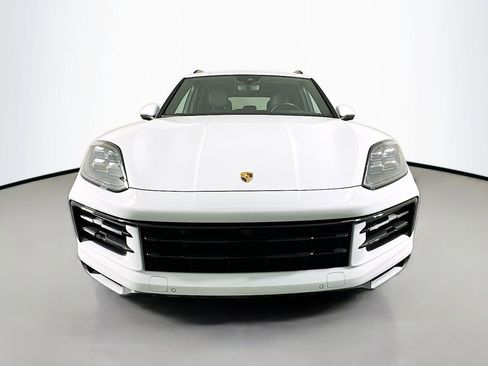 Certified 2024 Porsche Cayenne AWD/4WD image 7