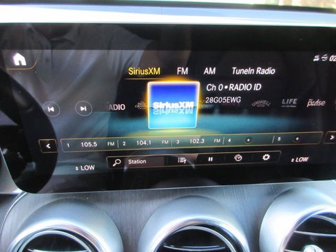 Used 2022 Mercedes-Benz GLC 300 4MATIC image 61