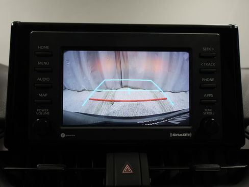 Used 2022 Toyota RAV4 XLE image 25