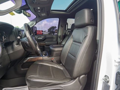 Used 2020 GMC Sierra 3500 Denali w/ Denali Ultimate Package AWD/4WD image 24