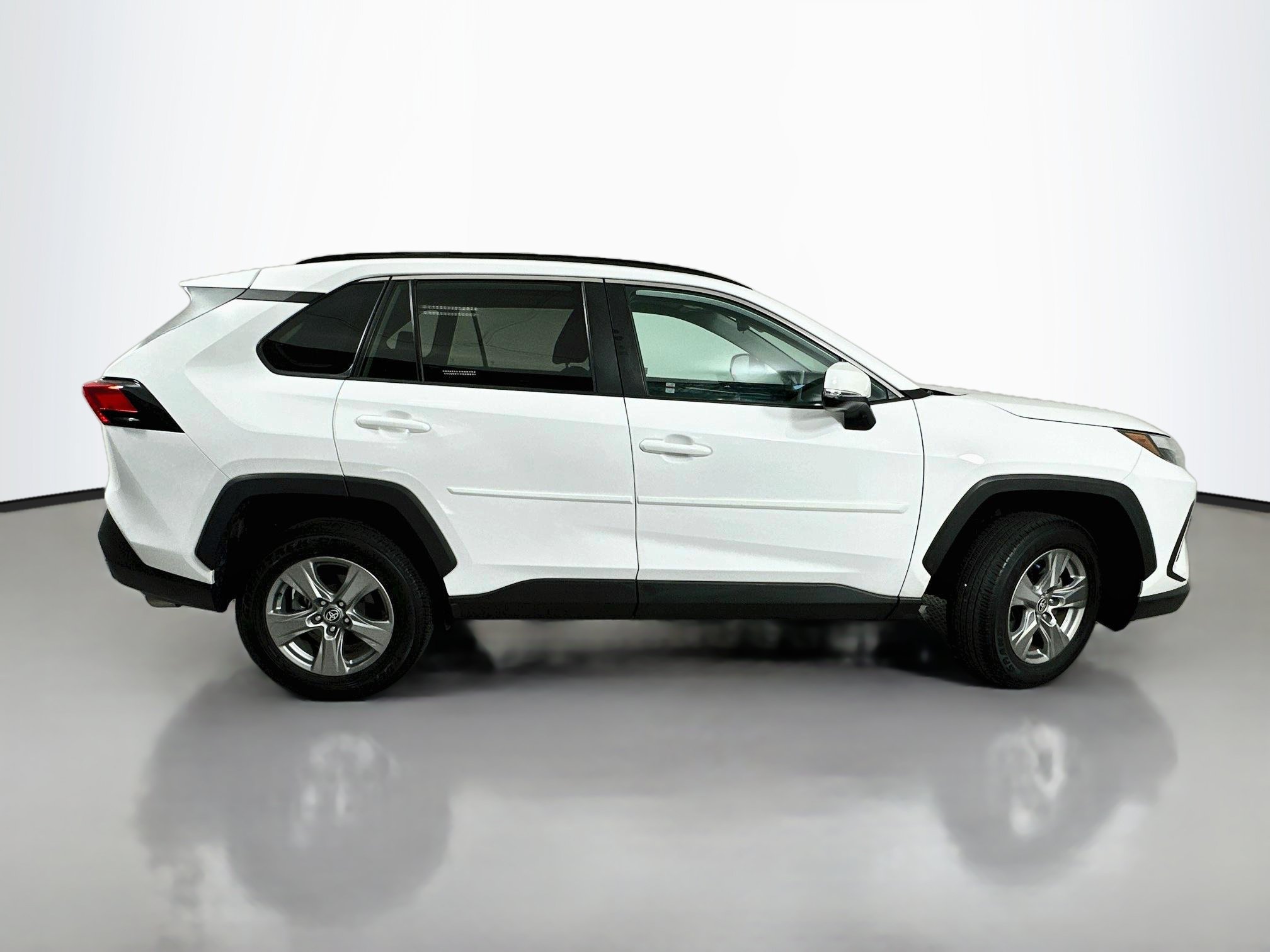 Used 2024 Toyota RAV4 XLE w/ Convenience Package AWD/4WD image 8