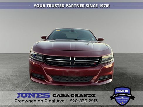 Used 2017 Dodge Charger SE RWD image 8