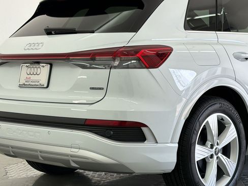 Used 2024 Audi Q4 e-tron Premium w/ Convenience Package AWD/4WD image 27